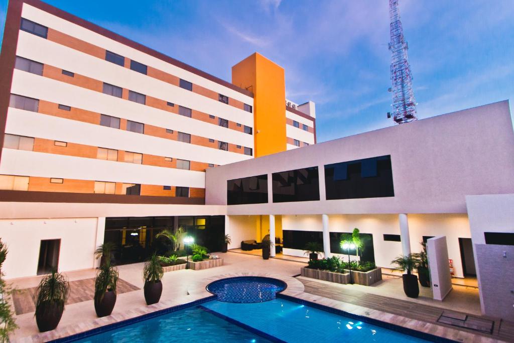 Hotel Megal Suites